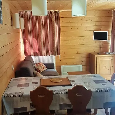 Appartement De 2 Chambres Avec Piscine Partagee Et Jardin A Cauterets Appartamento Cauterets